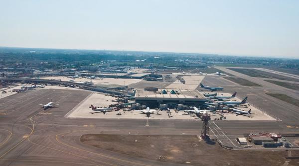 spatiul aerian deasupra romei inchis pana sambata noaptea