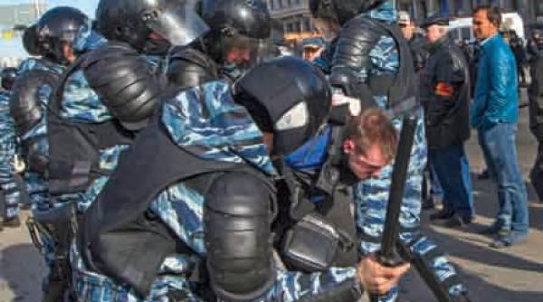 masina de propaganda de la kremlin manifestantii anticoruptie sunt platiti