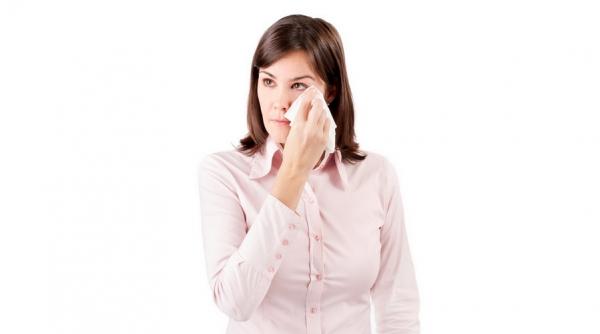 cum tratezi epifora boala ochilor inlacrimati