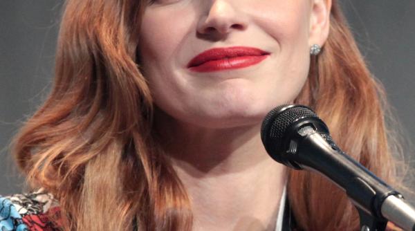 jessica chastain isi arata dragostea fata de animale in the zookeeper s wife