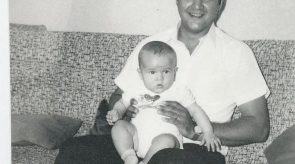 adrian nastase incantat ca este bunic