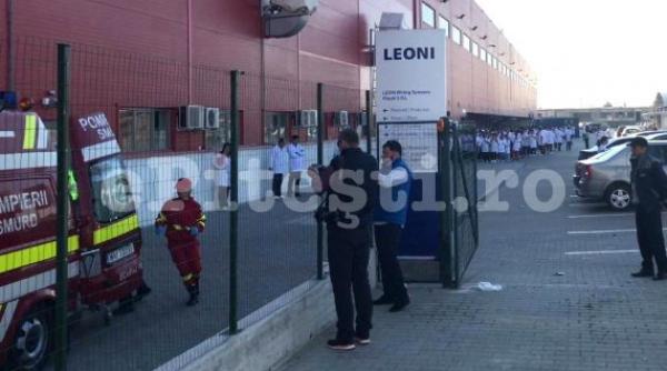 video un mort si 5 raniti intr un accident rutier in curtea unei fabrici din bascov
