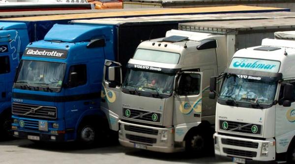 cine sunt clientii romaniei