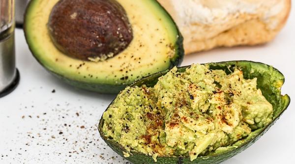 dieta cu avocado slabesti usor
