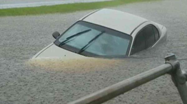 galerie foto inundatii in australia zeci de mii de persoane evacuate