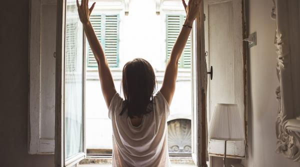 3 lucruri simple pe care e bine sa le faci dimineata fac minuni pentru sanatate si silueta