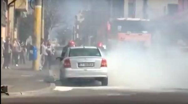 video incendiu in constanta o masina a luat foc pe o strada din oras