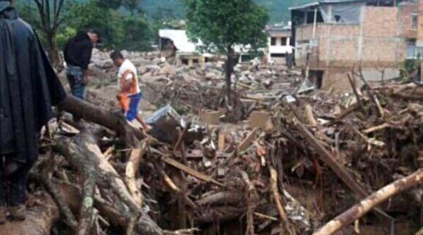 video peste 200 de morti in urma unei alunecari masive de teren in columbia
