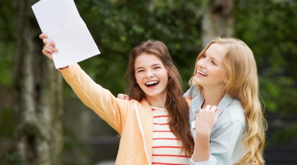 de ce doar 35 dintre elevii inscrisi in clasa i cu 12 ani in urma promoveaza bacalaureatul