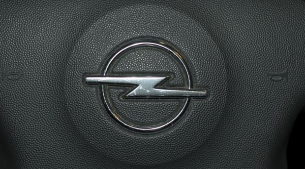 opel romania recheama in service 90 de masini piesele vor fi disponibile in luna mai