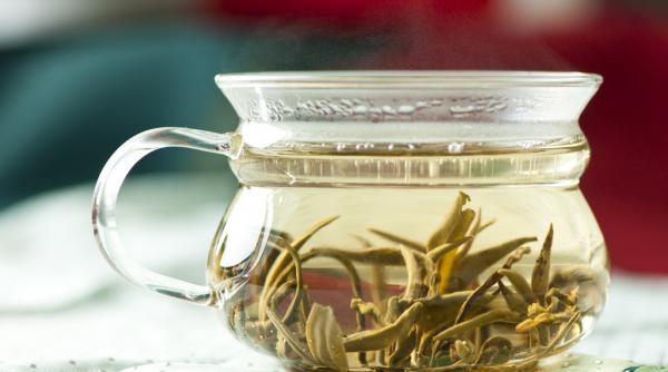 primavara sezonul gripelor si racelilor ce sa bem si sa mancam ca sa ne insanatosim rapid