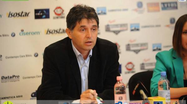 finul lui iohannis gazda din miami vrea sa fie si el presedinte la tenis