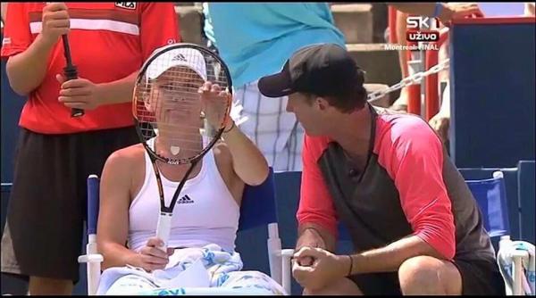 probleme pentru simona halep cum a comentat incidentul cu darren cahill el nu prea a acceptat chestia asta
