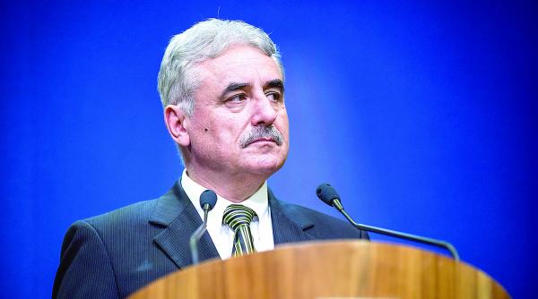 seful finantelor arata in parlament cum stam cu banii