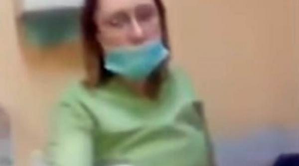 video o mama nemultimita ca fiul autist nu este tratat de medicul sju ploiesti a filmat toata scena