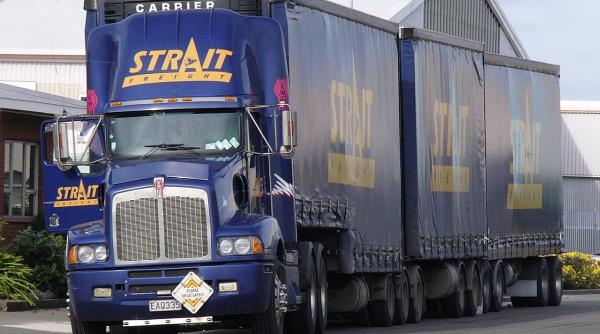 coada kilometrica de tiruri la vama giurgiu