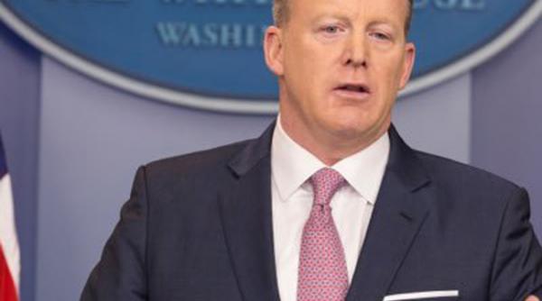 gafa monumentala a purtatorului de cuvant de la casa alba hitler nu a folosit arme chimice