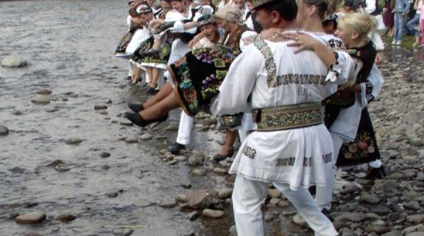 obiceiuri traditie si superstitii de pasti la noi si in celelalte tari ale uniunii europene