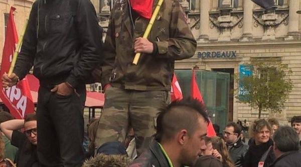 altercatii in timpul unui protest impotriva lui marine le pen