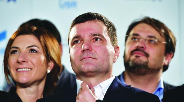 oamenii lui ghinea il acuza pe nicusor de practici pesediste