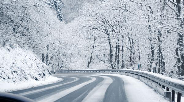 a revenit zapada se circula in conditii de iarna in zona montana a judetului buzau