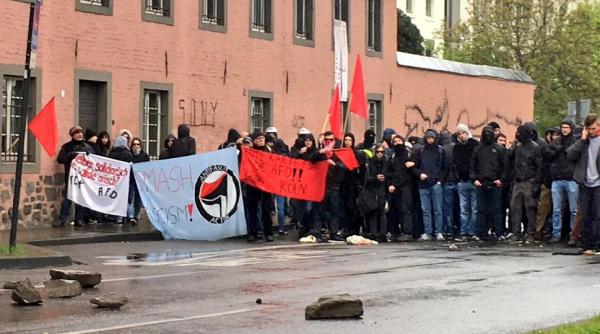 doi politisti raniti in urma protestelor violente de la koln