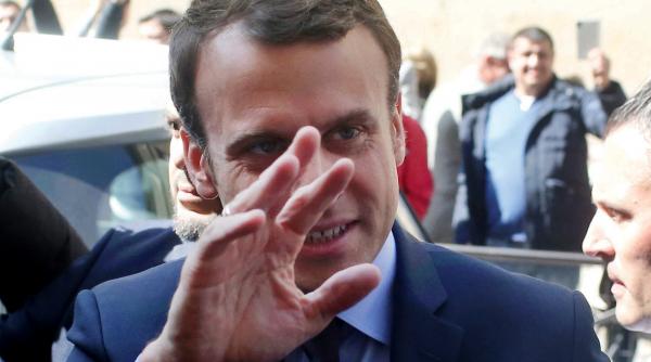 macron vizat de hackerii rusi