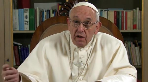 video papa francisc avertizeaza liderii lumii puterea e ca atunci cand bei gin pe stomacul gol te ameteste