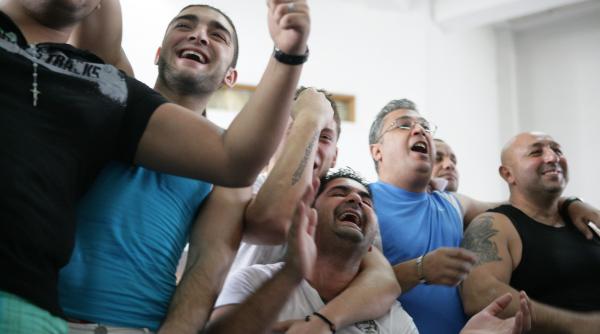 banda celor patru a varsat paharul la cedo