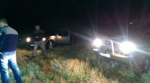 doi traficanti albanezi prinsi la moravita cu zeci de kilograme de droguri