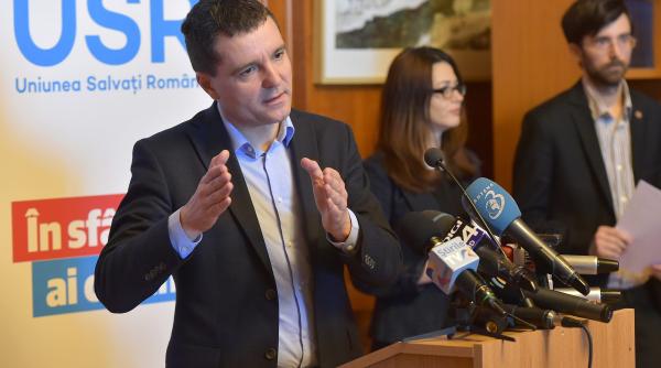 nicusor vrea sa lase alesii fara pensiile speciale