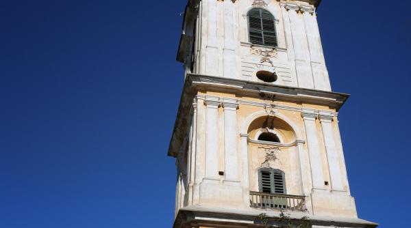 povestile turnurilor inclinate ale romaniei