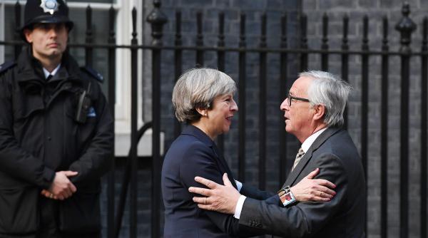 londra incepe razboiul cu uniunea europeana