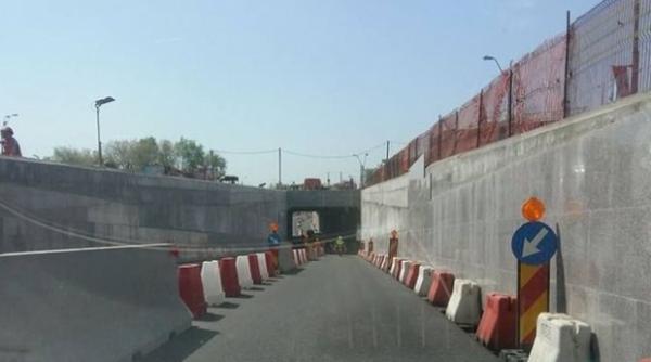 un tanar s a aruncat de pe pasajul piata sudului a ajuns la spital in stare grava