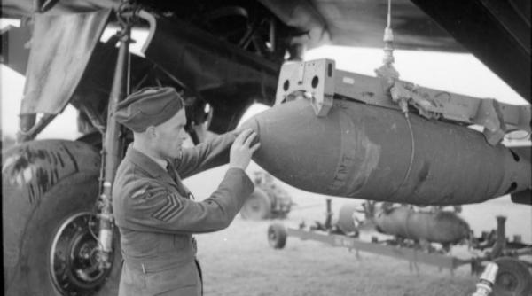 galati bomba de aviatie de 250 kilograme detonata de pirotehnisti chiar in locul unde a fost descoperita