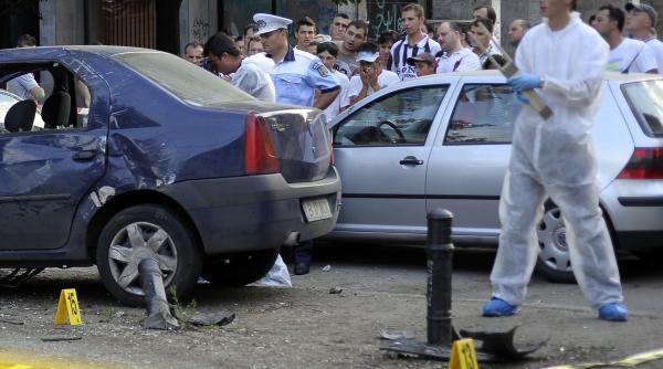 beat a condus masina cu viteza si a distrus 5 masini