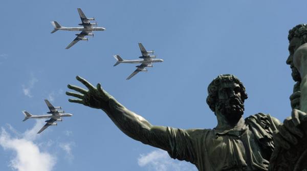 norii de deasupra moscovei vor fi dizolvati pentru parada de 9 mai