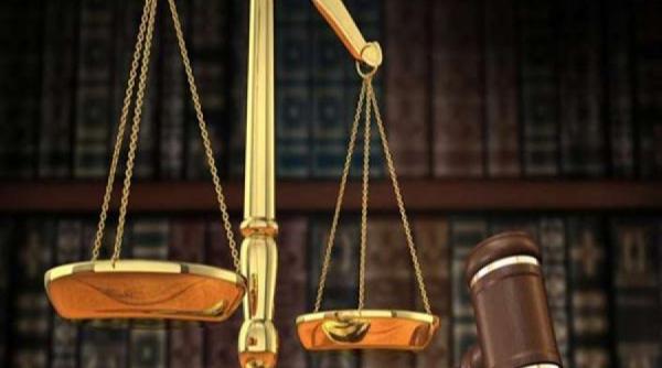 top 12 cele mai ciudate legi din lume