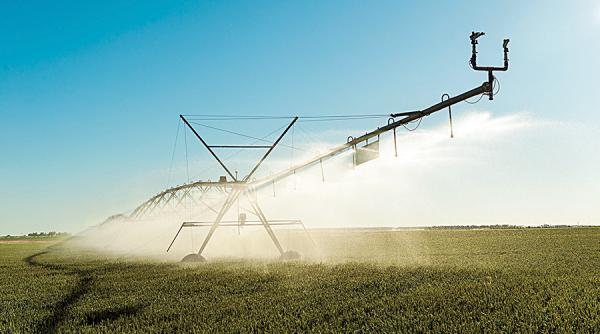 fermierii vor primi apa pentru irigatii gratuit