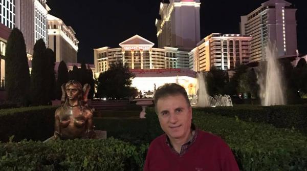 un cunoscut cantaret de muzica populara a uitat pe banca in parc o geanta cu darul de la nunta sa aveam in ea vreo 80 000 de lei