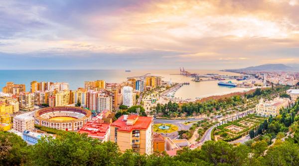 destinatia saptamanii vacanta fierbinte in malaga
