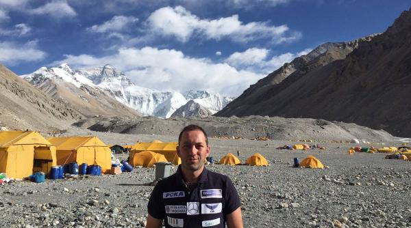 horia colibasanu a cucerit everestul fara oxigen suplimentar si fara serpasi