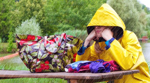 rudele si prietenii cu ochii pe bolnavul de depresie