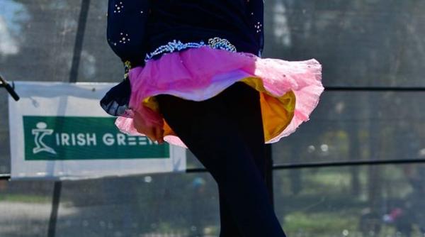 cucereste scena cu magia dansului irlandez