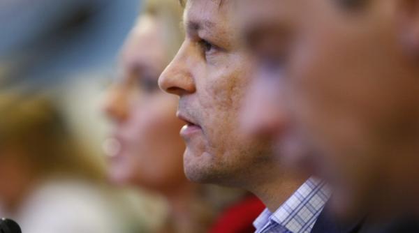 ciolos am explicat romanilor de ce deficitul a fost depasit prin masuri populiste adoptate de guvernarea psd alde