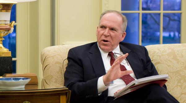 fostul director cia john brennan ingrijorat ca rusia ar fi incercat sa recruteze americani in timpul campaniei prezidentiale