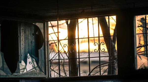 galati un barbat a comis opt furturi din locuinte desi se afla sub control judiciar