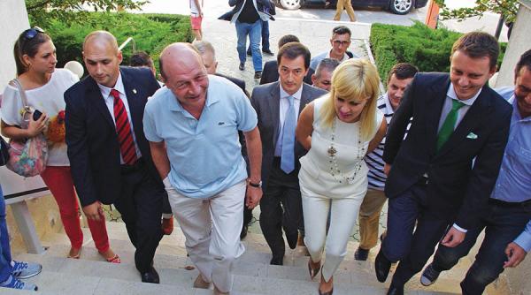 udrea ioana basescu si andronic trimisi in judecata