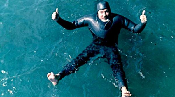 a murit inventatorul costumelor impermeabile americanul jack o neill