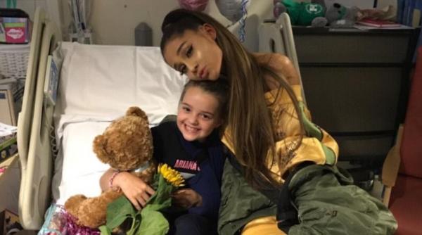 ariana grande i a vizitat in spital pe fanii raniti in timpul atentatului de la manchester